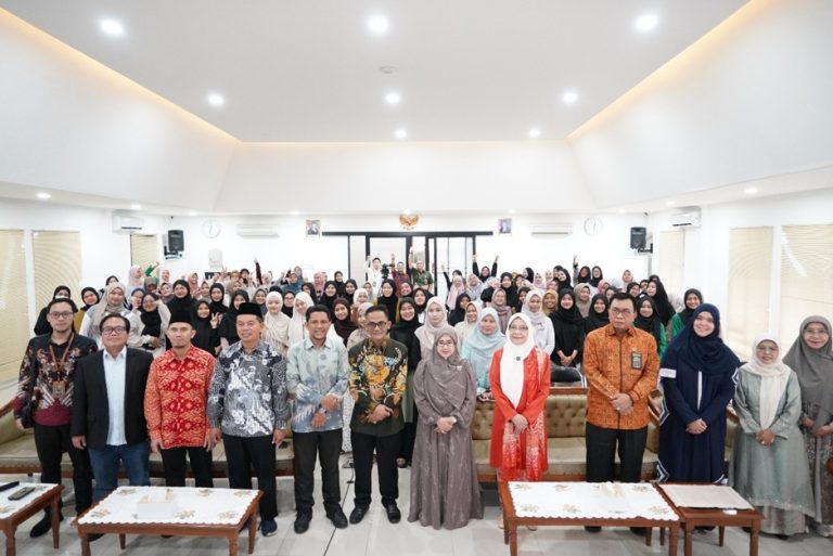 Mahasiswa Program Studi Hukum Ekonomi Syariah (HES) IIQ Jakarta Antusias Ikuti Kegiatan “Badilag Goes To Campus”