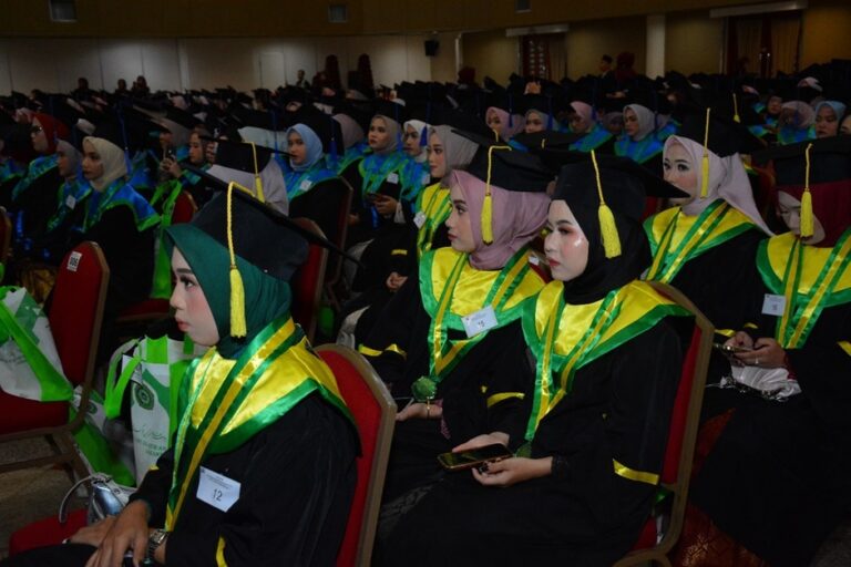 Fakultas Syariah dan Ekonomi Islam IIQ Jakarta Meluluskan 42 Wisudawan pada Acara Wisuda IIQ Jakarta