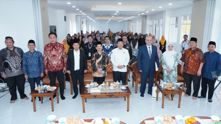 FSEI IIQ Jakarta Gelar Seminar Internasional, Dorong Kolaborasi Global Zakat untuk Atasi Ketimpangan